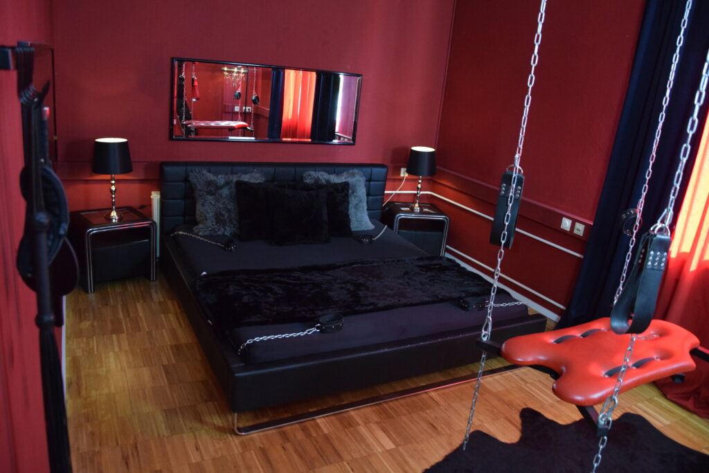 WI Stundenzimmer Dunkle Begierde 01